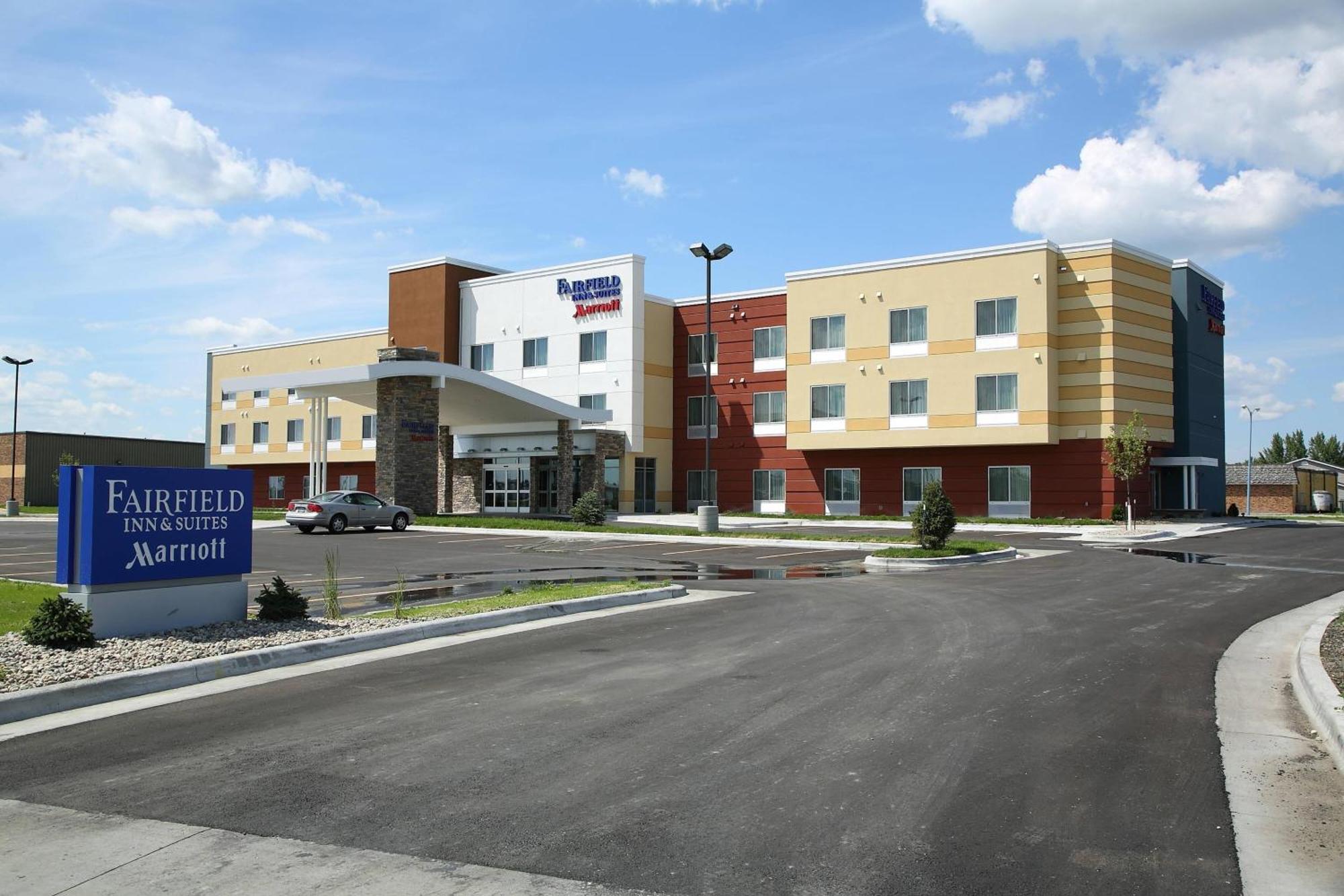 Fairfield Inn & Suites By Marriott East Grand Forks Ngoại thất bức ảnh